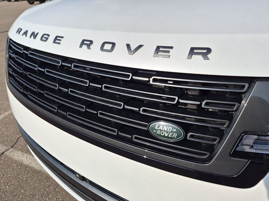 Thumbnail: 2026 Land Rover Range Rover - 3