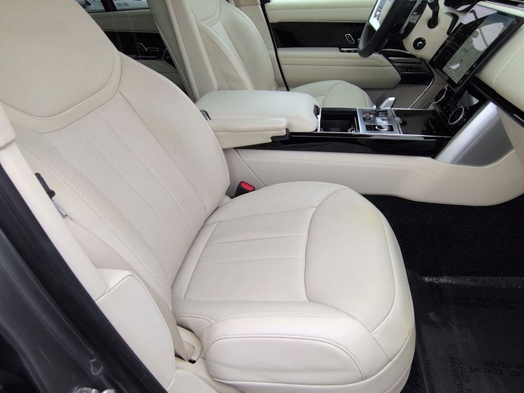 Thumbnail: 2023 Land Rover Range Rover - 29