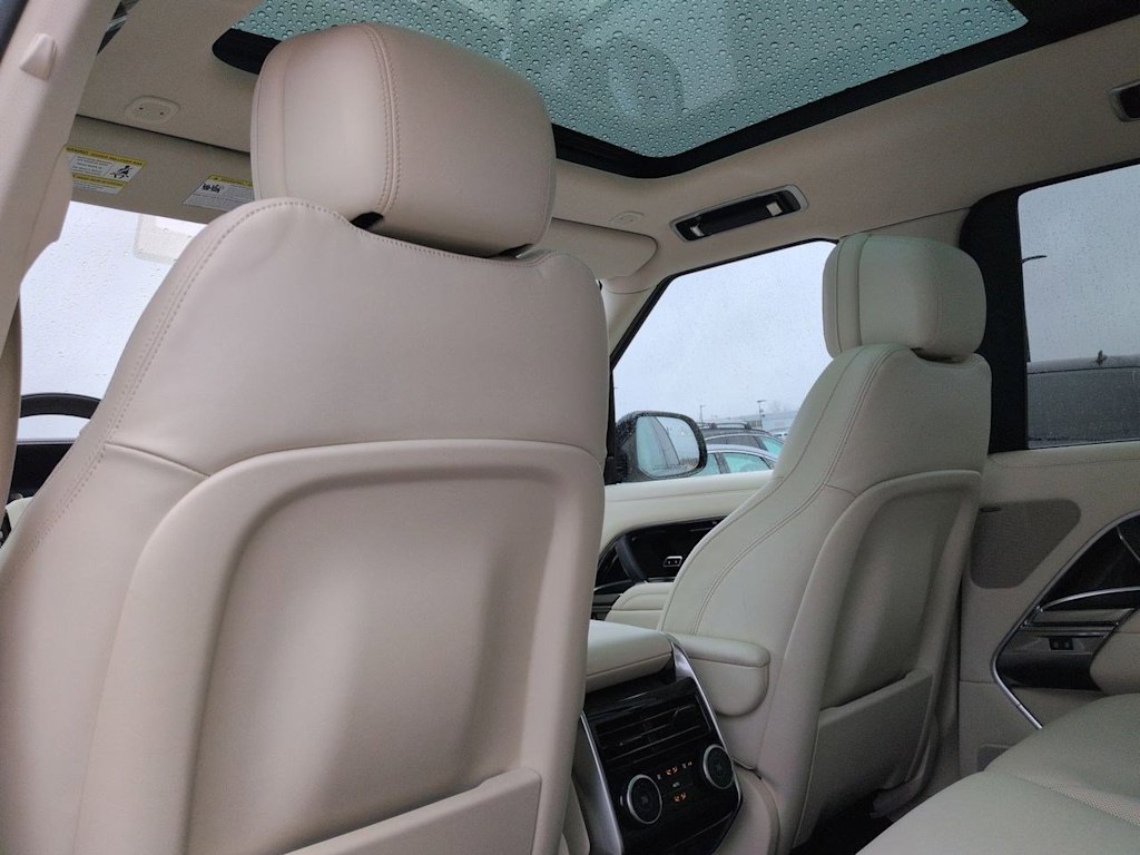 Thumbnail: 2023 Land Rover Range Rover - 26