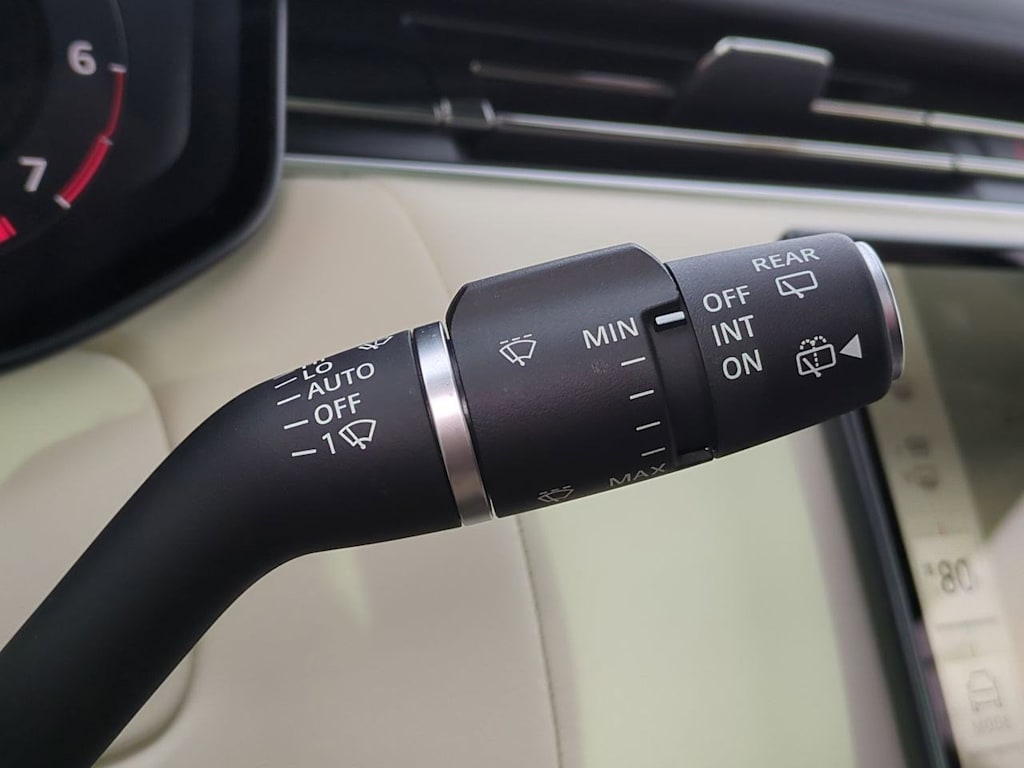 Thumbnail: 2024 Land Rover Range Rover - 17