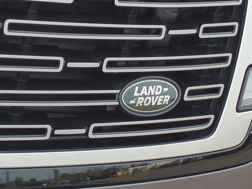 Thumbnail: 2024 Land Rover Range Rover - 22