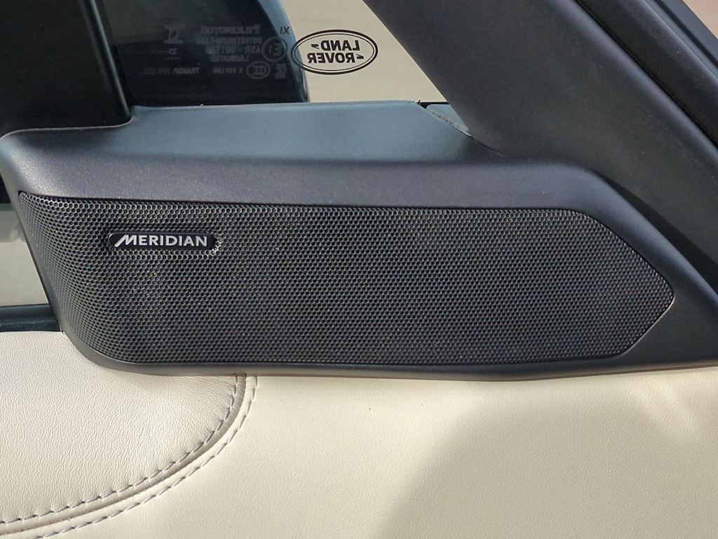 Thumbnail: 2024 Land Rover Range Rover - 16