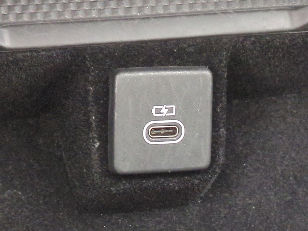 Thumbnail: 2024 Land Rover Range Rover - 34