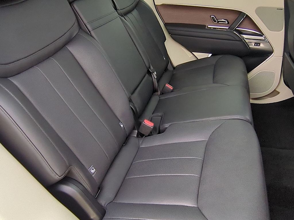 Thumbnail: 2024 Land Rover Range Rover - 27