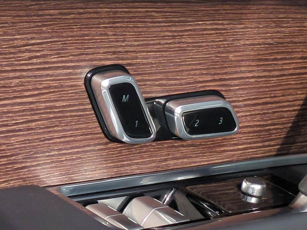 Thumbnail: 2024 Land Rover Range Rover - 24