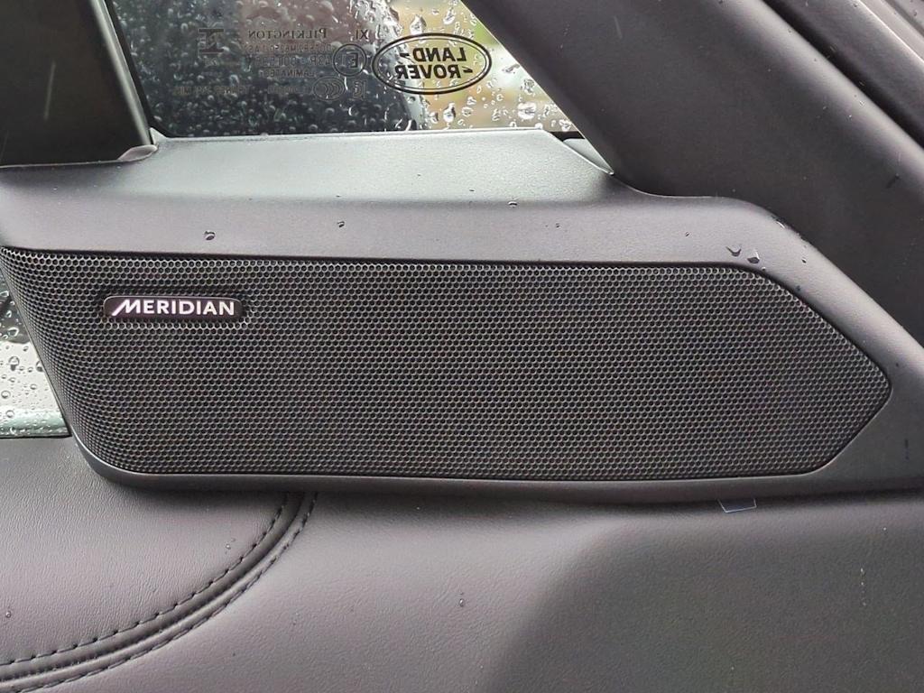 Thumbnail: 2025 Land Rover Range Rover - 33