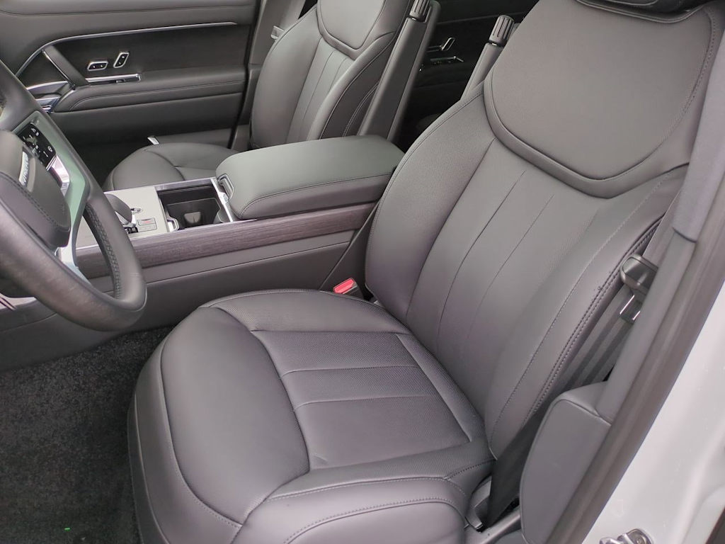 Thumbnail: 2025 Land Rover Range Rover - 9