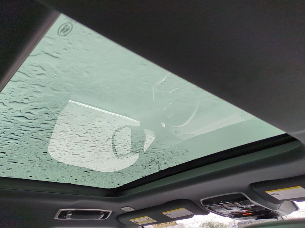 Thumbnail: 2025 Land Rover Range Rover - 26