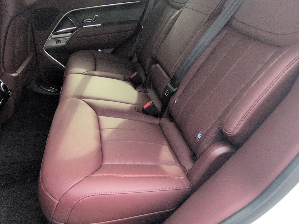 Thumbnail: 2026 Land Rover Range Rover - 28