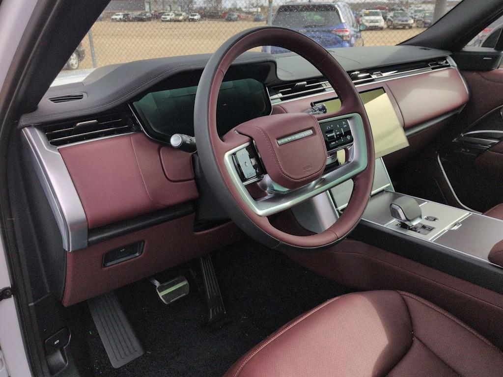 Thumbnail: 2026 Land Rover Range Rover - 2