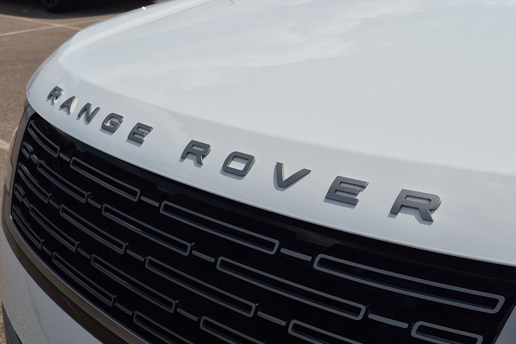 Thumbnail: 2026 Land Rover Range Rover - 24