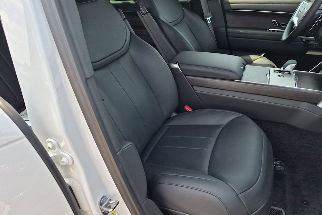 Thumbnail: 2026 Land Rover Range Rover - 28