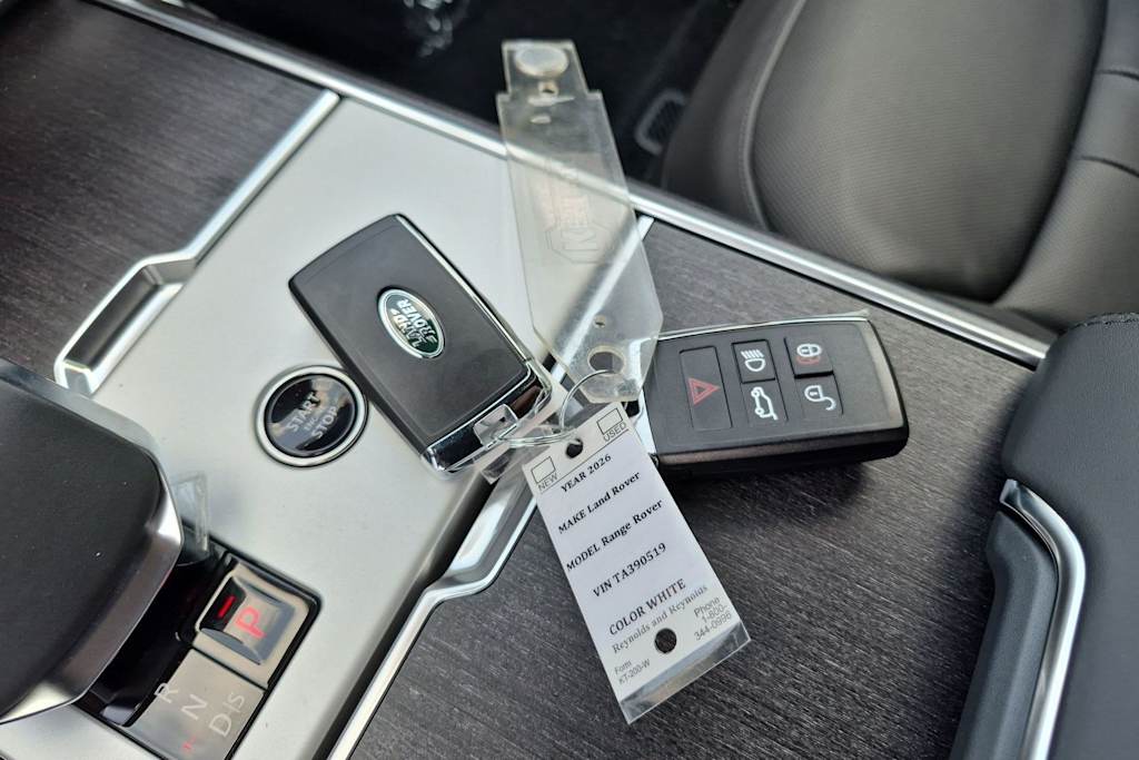 Thumbnail: 2026 Land Rover Range Rover - 17