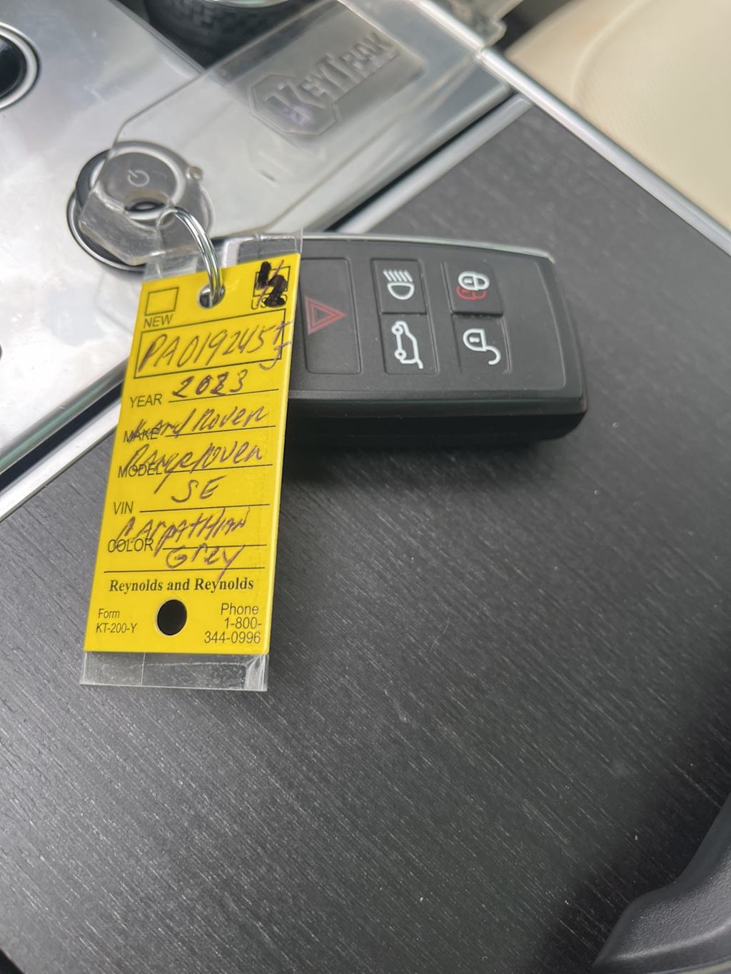 Thumbnail: 2023 Land Rover Range Rover - 11