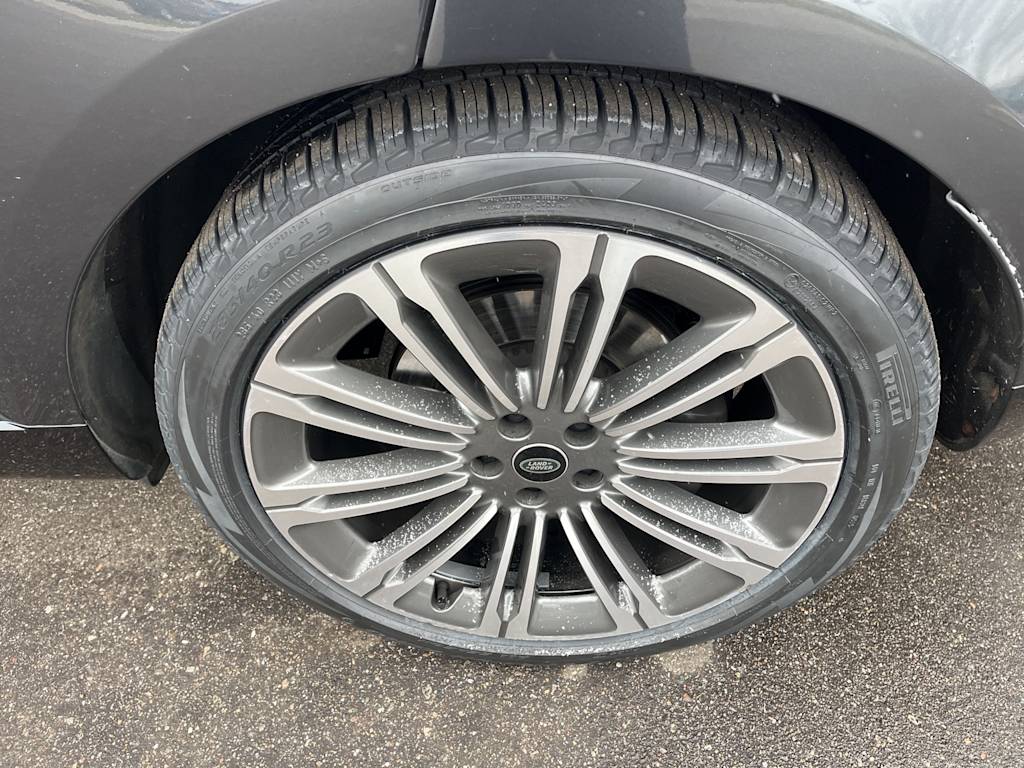 Thumbnail: 2023 Land Rover Range Rover - 15