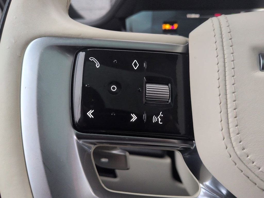 Thumbnail: 2023 Land Rover Range Rover - 30