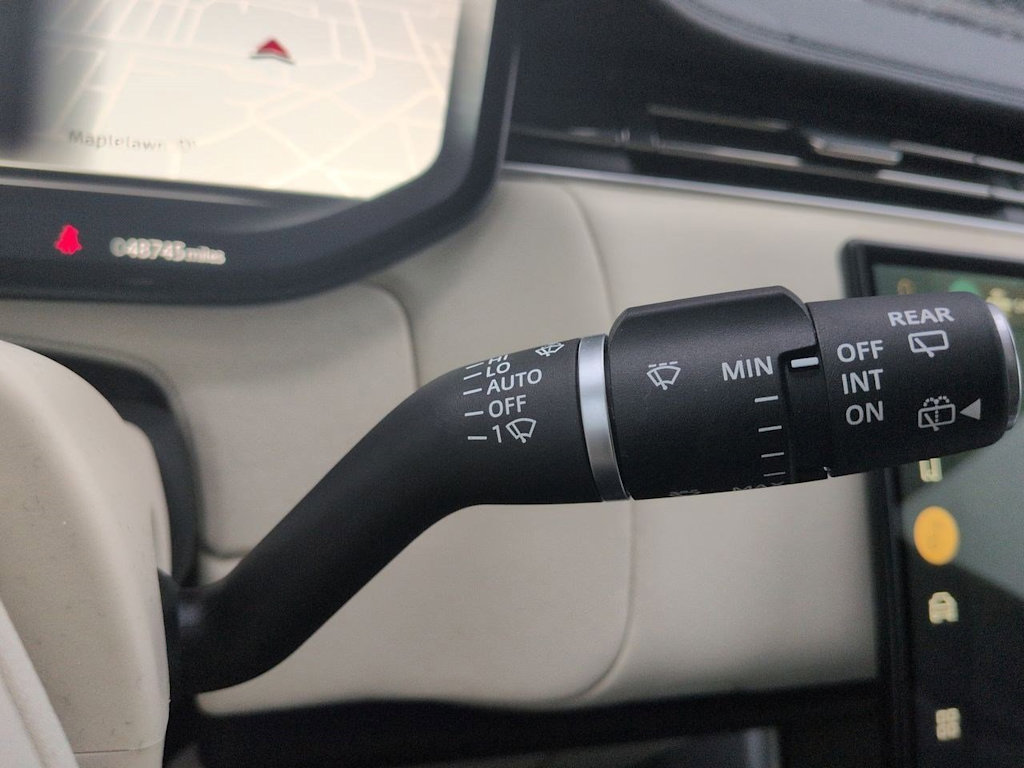 Thumbnail: 2023 Land Rover Range Rover - 32