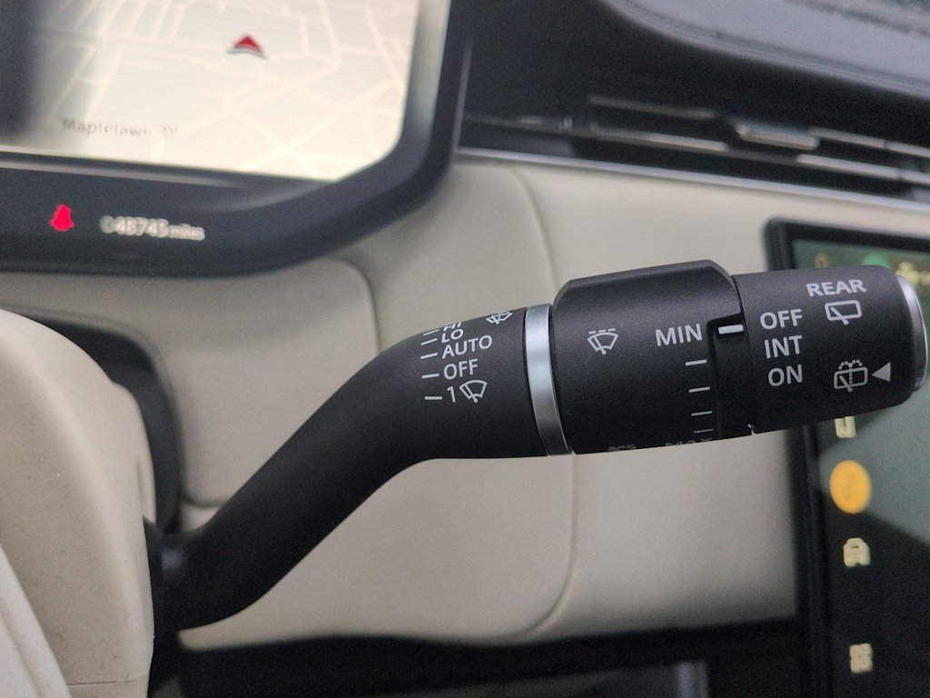 Thumbnail: 2023 Land Rover Range Rover - 32