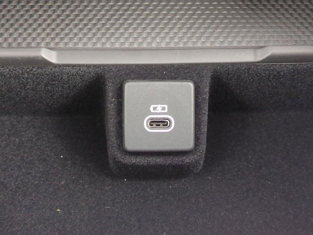 Thumbnail: 2025 Land Rover Range Rover - 35