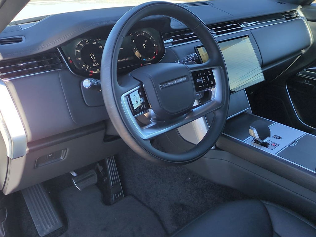 Thumbnail: 2025 Land Rover Range Rover - 2