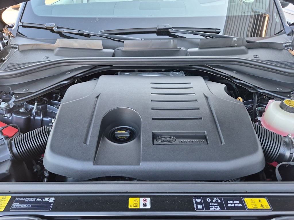 Thumbnail: 2026 Land Rover Range Rover - 9