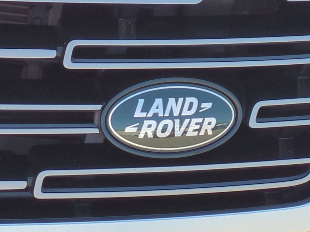 Thumbnail: 2023 Land Rover Range Rover - 22