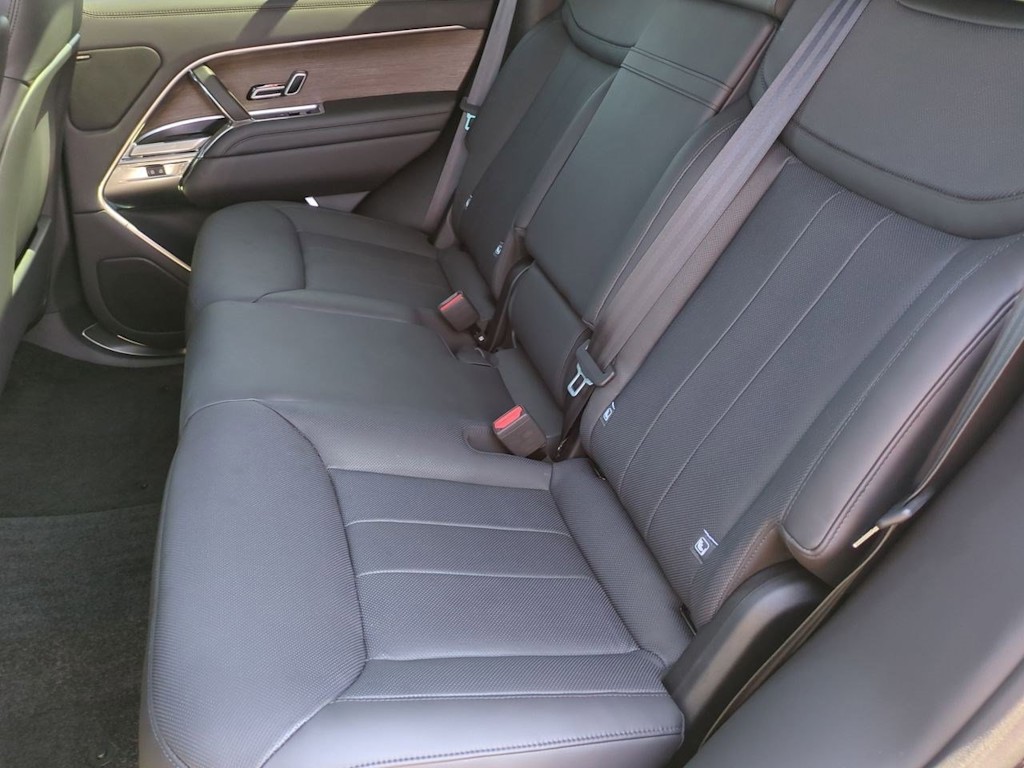 Thumbnail: 2023 Land Rover Range Rover - 11