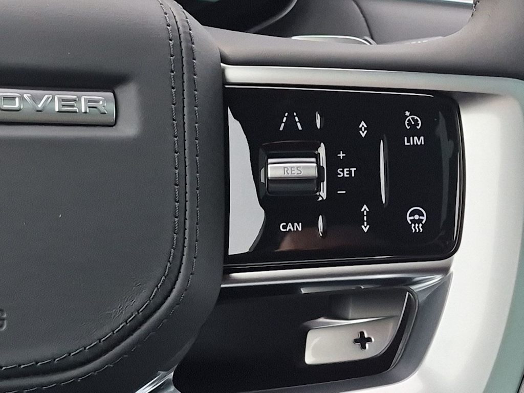 Thumbnail: 2026 Land Rover Range Rover - 31