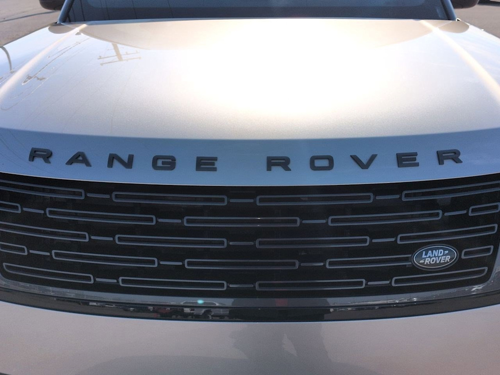 Thumbnail: 2024 Land Rover Range Rover - 25
