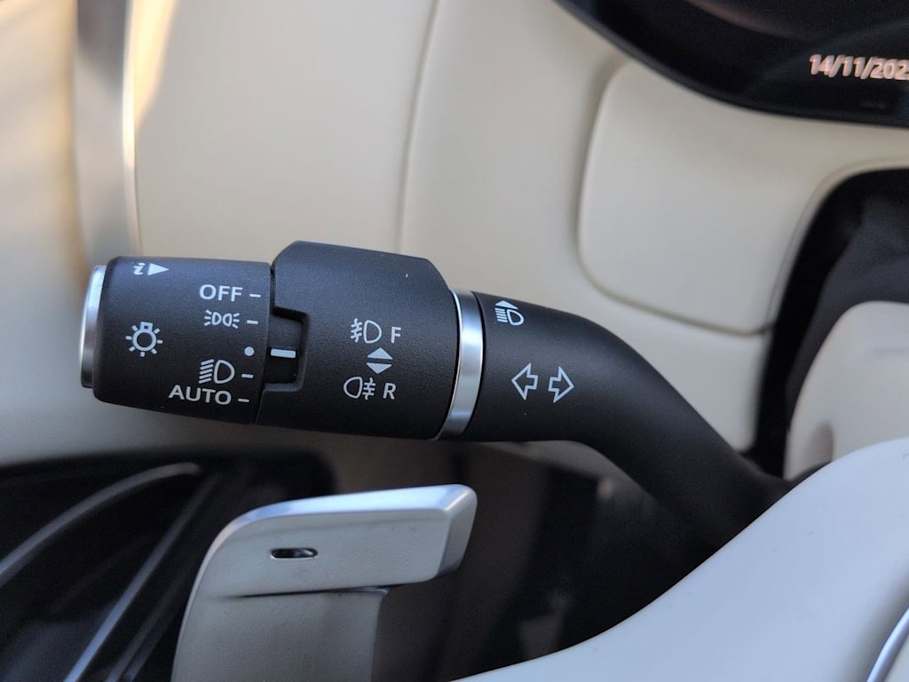 Thumbnail: 2024 Land Rover Range Rover - 33