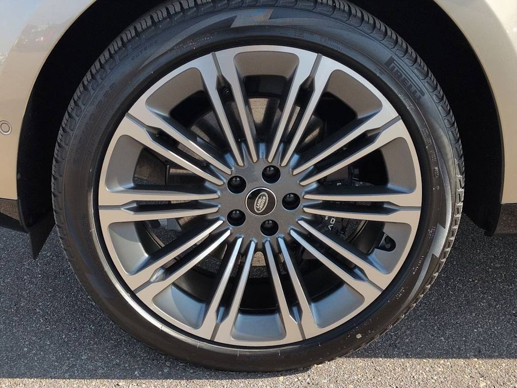 Thumbnail: 2024 Land Rover Range Rover - 8