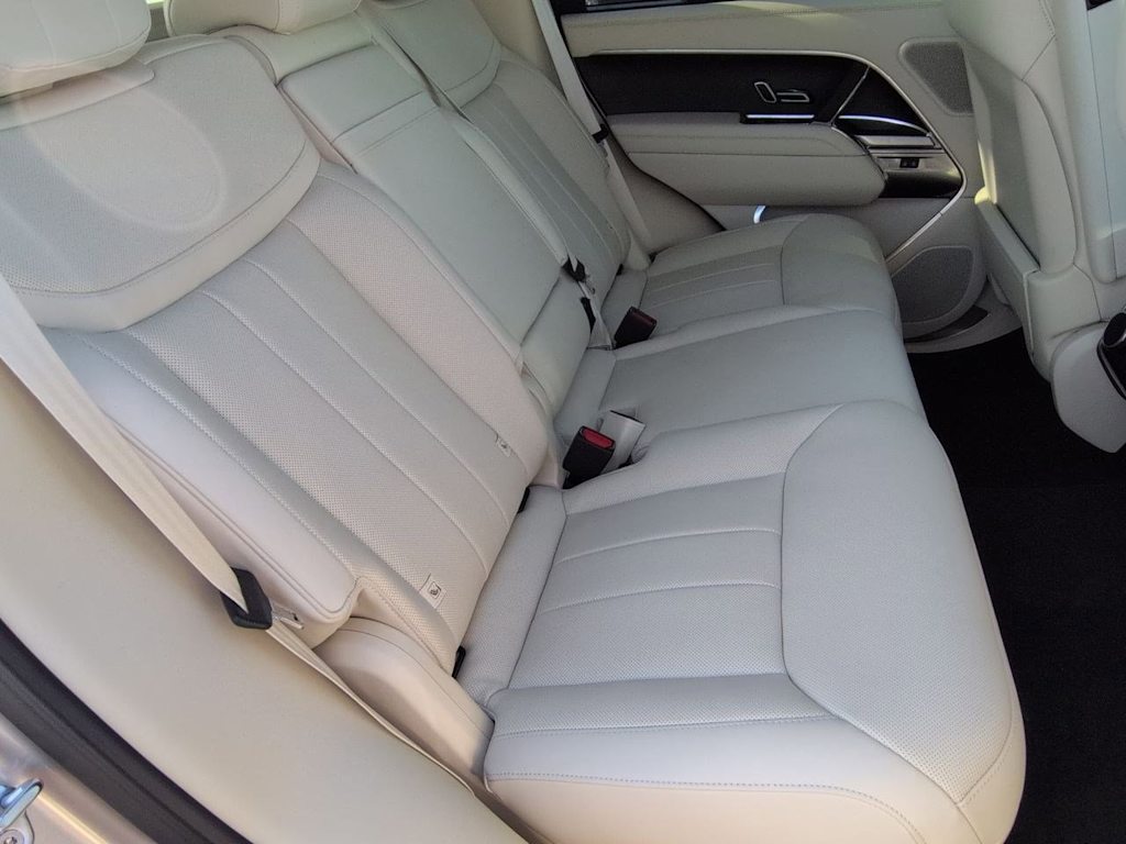 Thumbnail: 2024 Land Rover Range Rover - 28