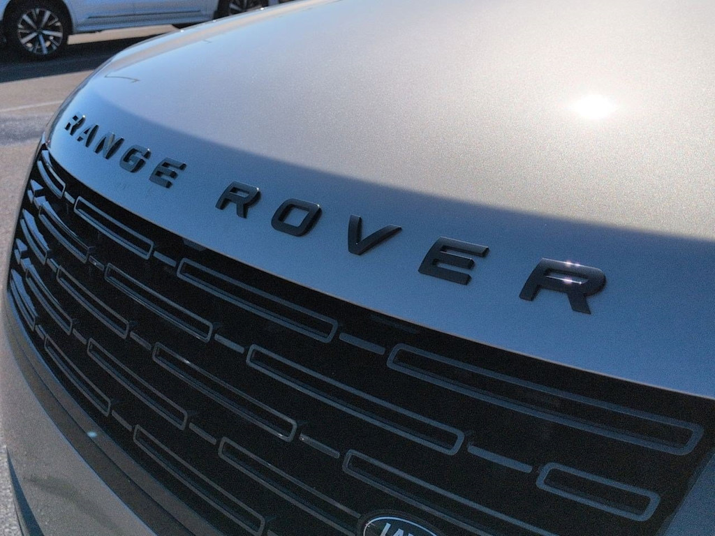 Thumbnail: 2026 Land Rover Range Rover - 23