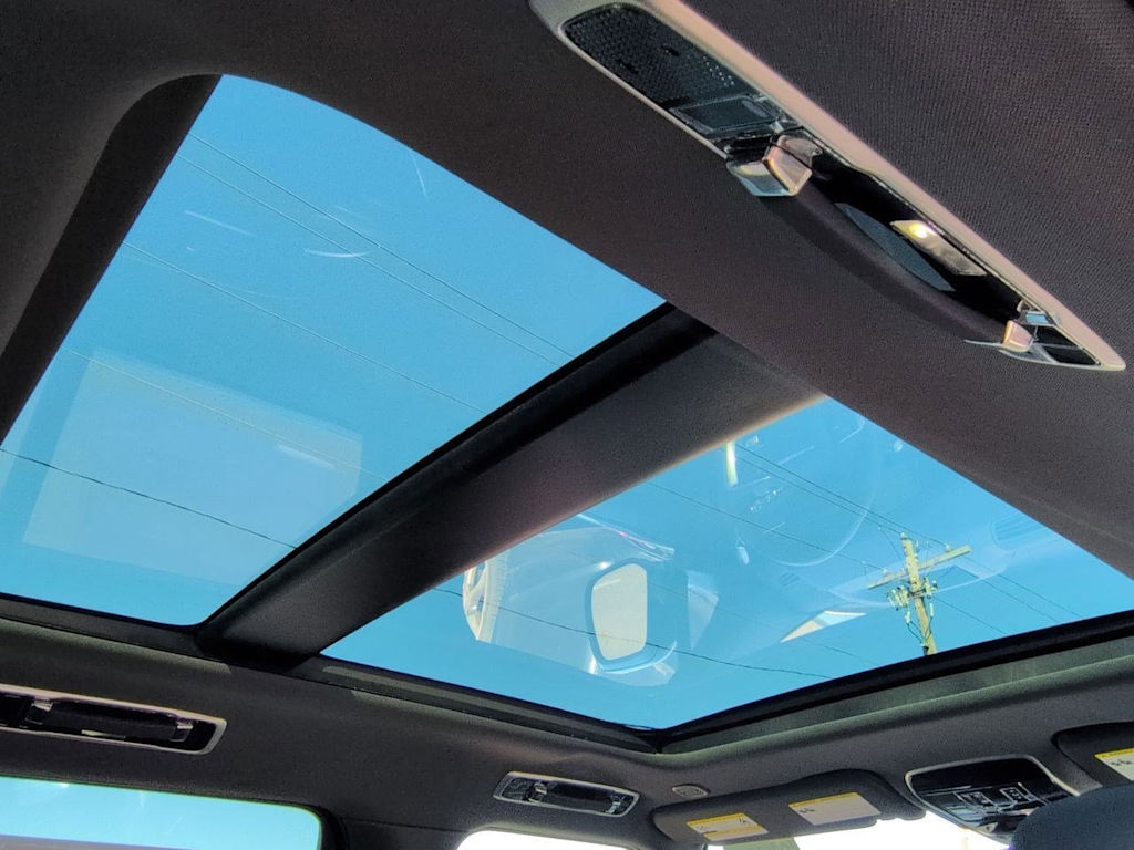 Thumbnail: 2026 Land Rover Range Rover - 28