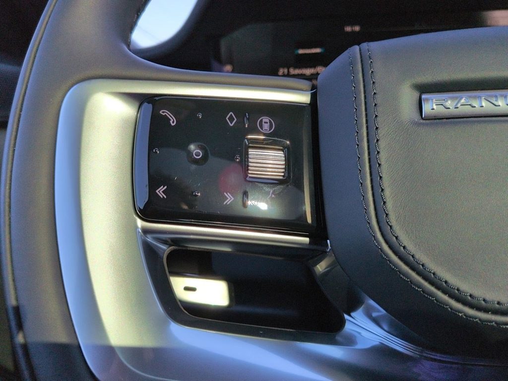 Thumbnail: 2026 Land Rover Range Rover - 29