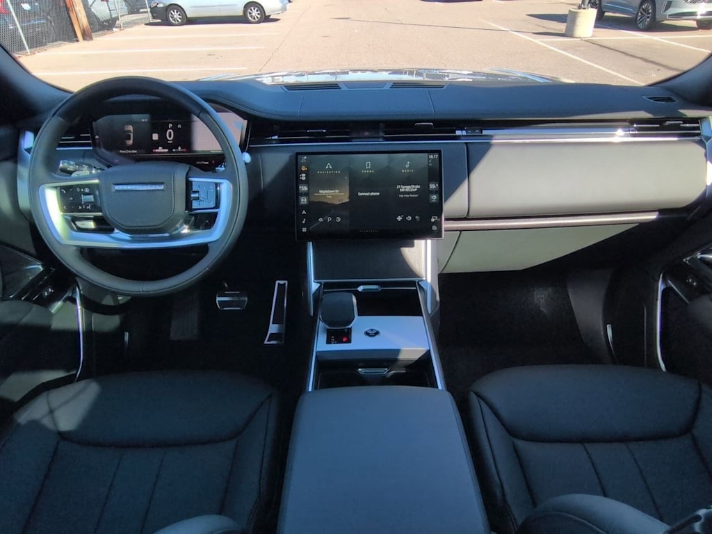 Thumbnail: 2026 Land Rover Range Rover - 10