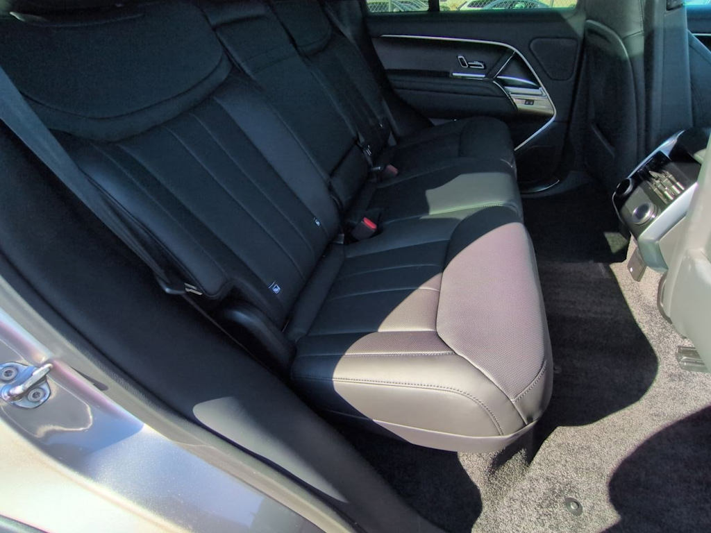 Thumbnail: 2026 Land Rover Range Rover - 27