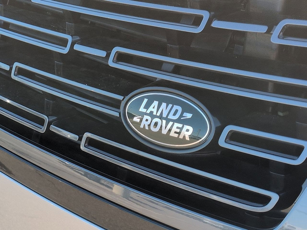 Thumbnail: 2026 Land Rover Range Rover - 22