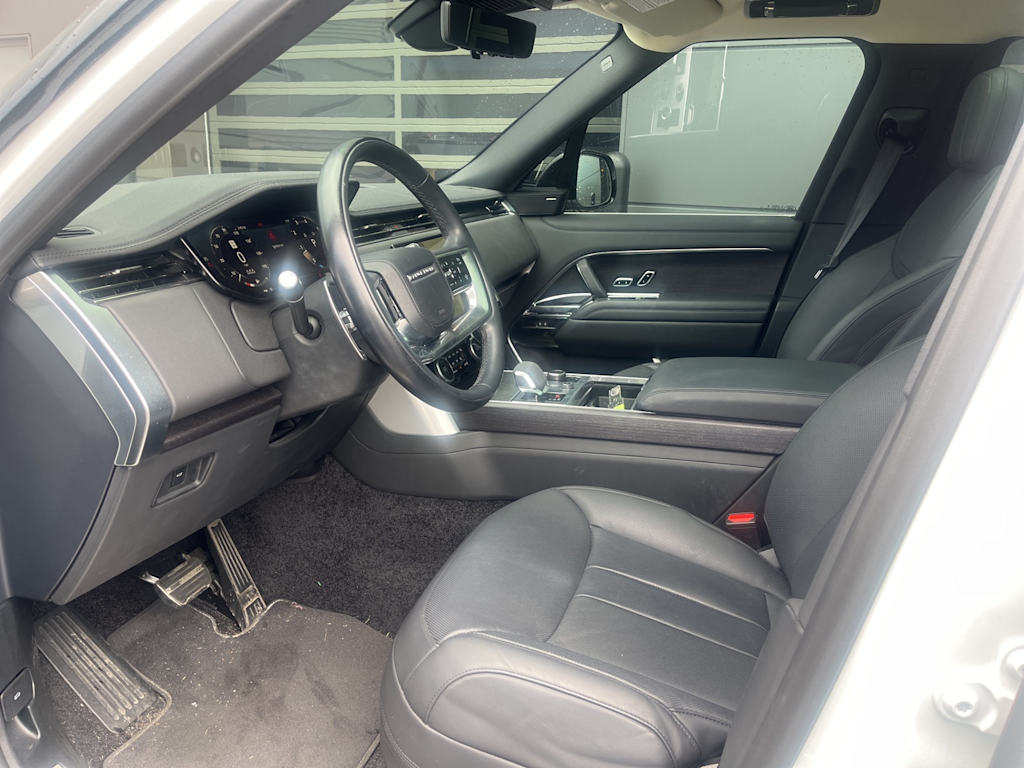 Thumbnail: 2023 Land Rover Range Rover - 5
