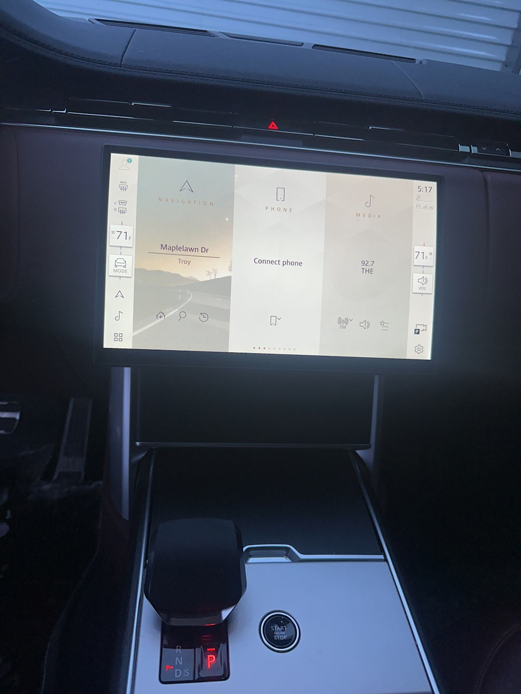 Thumbnail: 2025 Land Rover Range Rover - 23