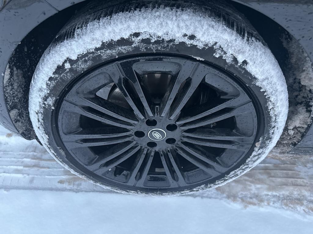 Thumbnail: 2025 Land Rover Range Rover - 5