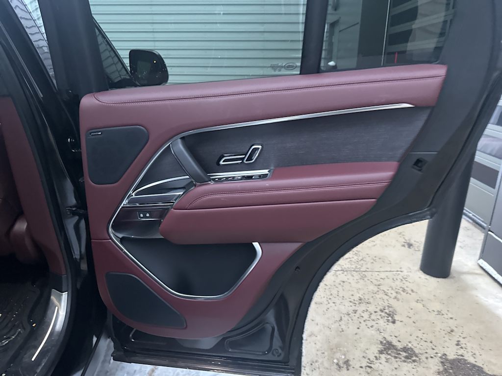 Thumbnail: 2025 Land Rover Range Rover - 18