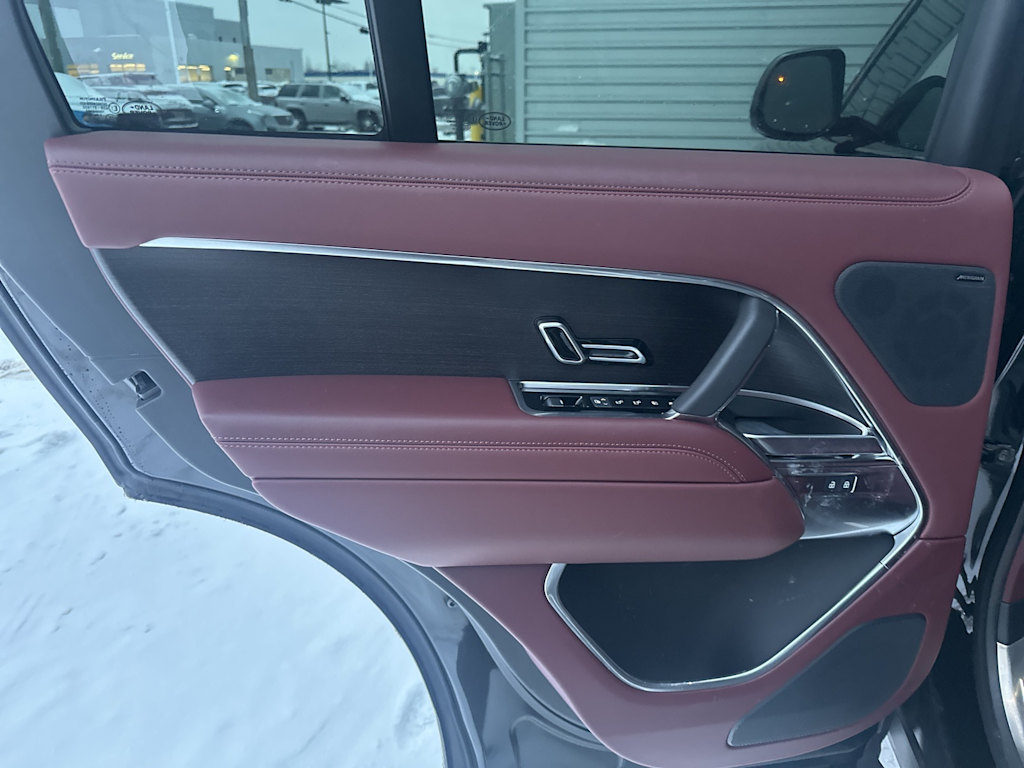 Thumbnail: 2025 Land Rover Range Rover - 20