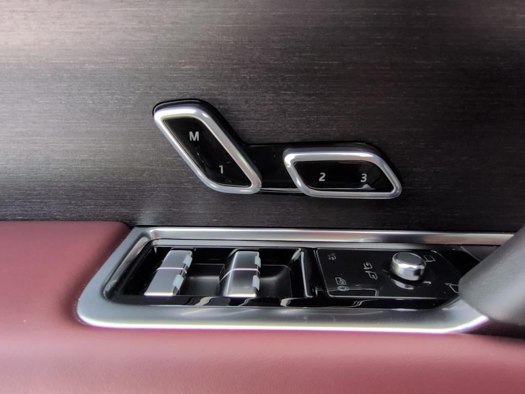 Thumbnail: 2025 Land Rover Range Rover - 24