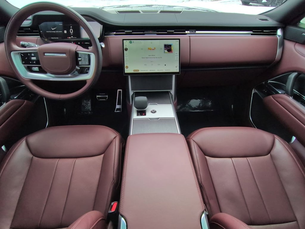 Thumbnail: 2025 Land Rover Range Rover - 9