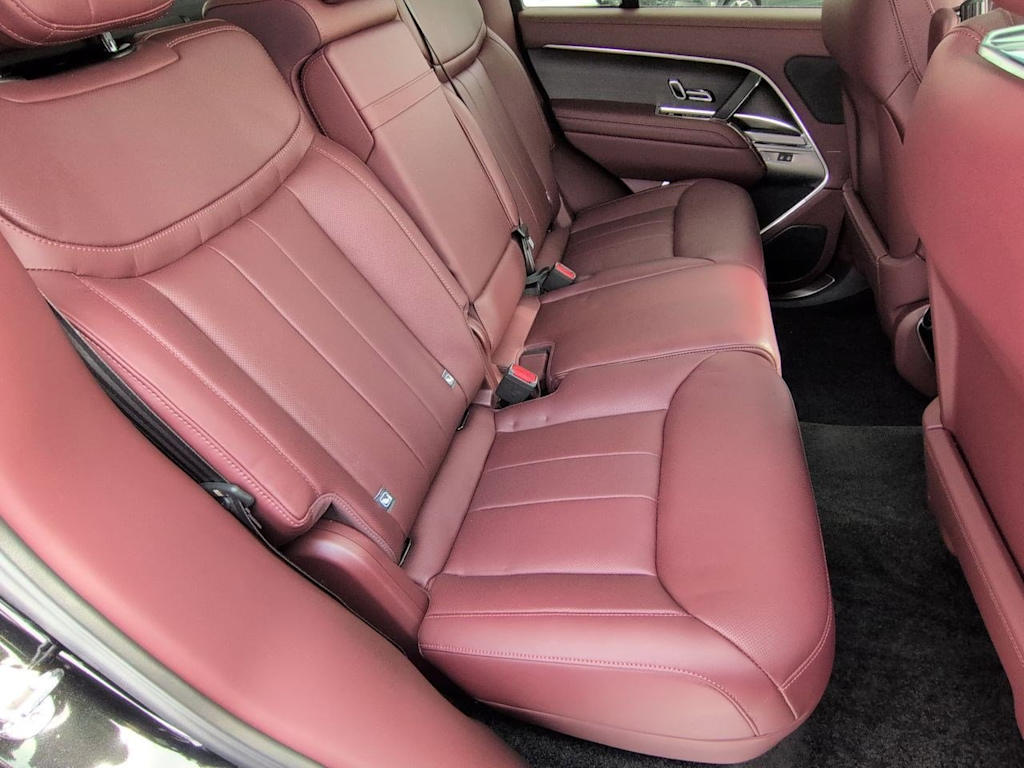 Thumbnail: 2025 Land Rover Range Rover - 27