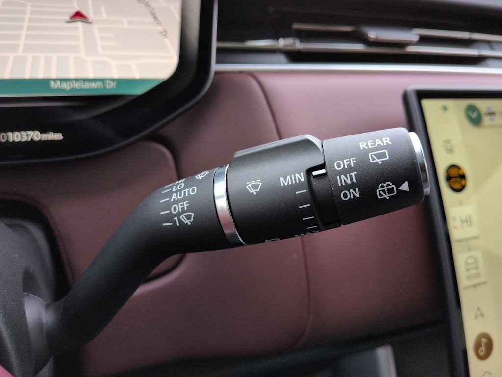 Thumbnail: 2025 Land Rover Range Rover - 31