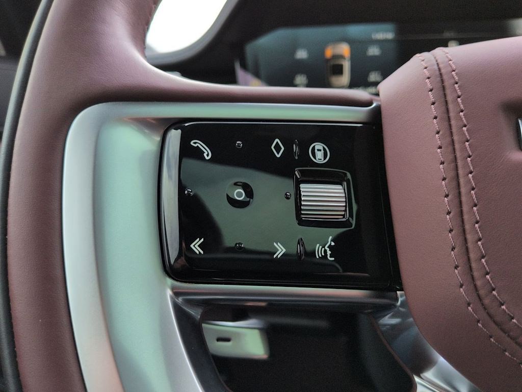 Thumbnail: 2025 Land Rover Range Rover - 29