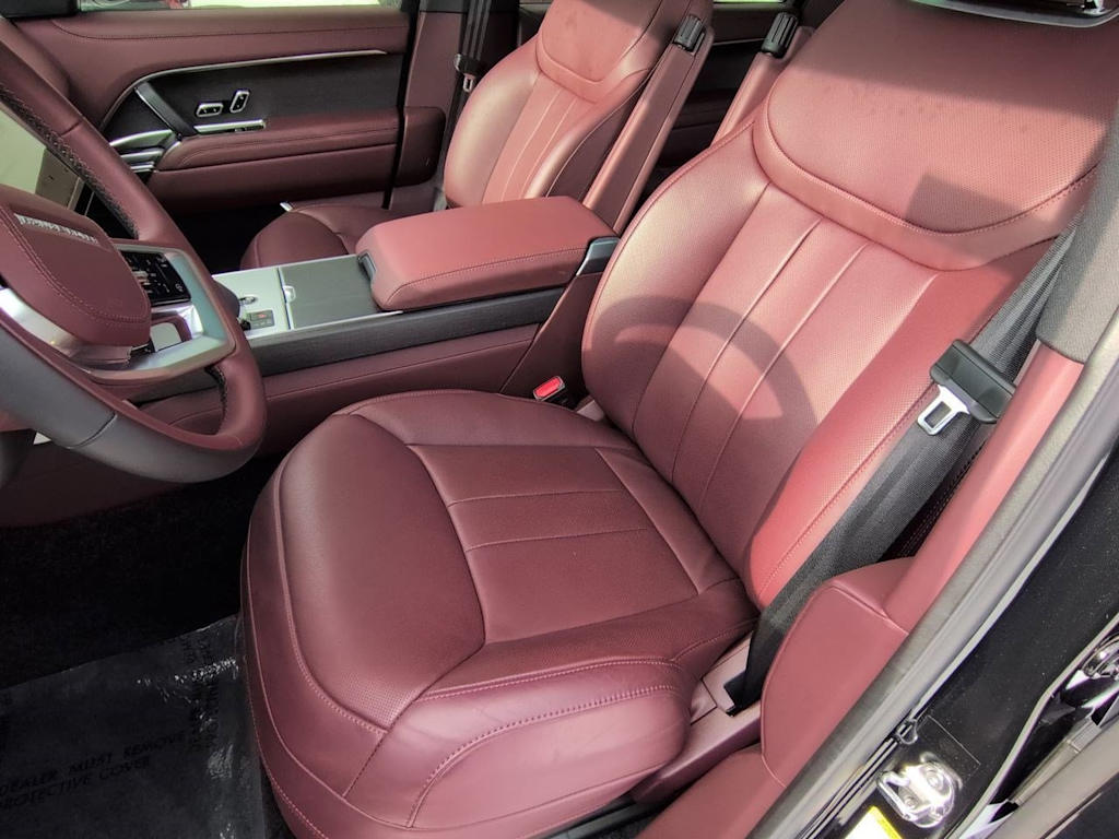 Thumbnail: 2025 Land Rover Range Rover - 10