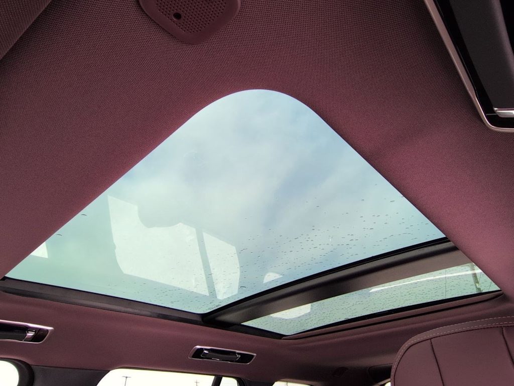 Thumbnail: 2025 Land Rover Range Rover - 26